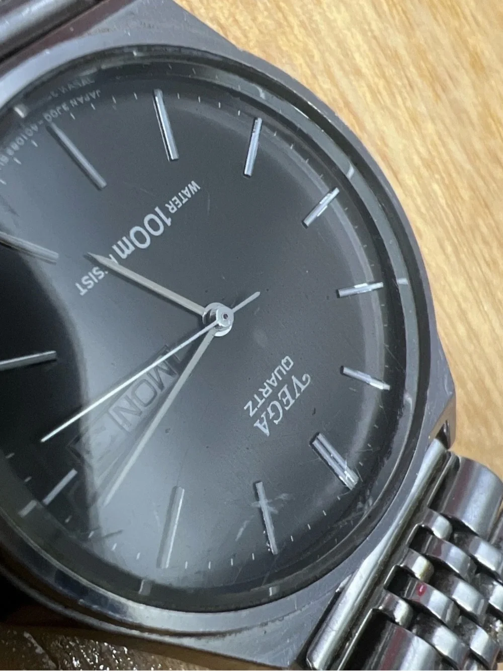 Vintage Citizen Vega Water 100m Resist Black Dial Mens Quartz Watch